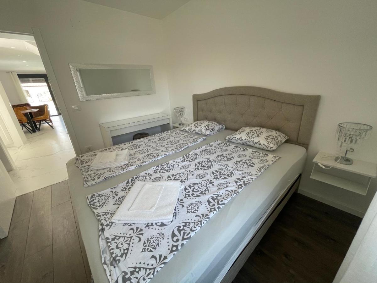 Vila Softic Azra Umag Exteriör bild